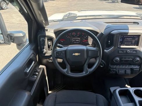 Used 2025 Chevrolet Silverado 2500 Custom w/ Custom Value Package AWD/4WD image 21
