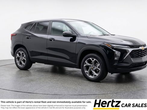 Used 2025 Chevrolet Trax LT w/ LT Convenience Package FWD image 1