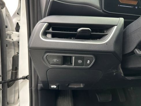 Used 2025 Kia K4 FWD image 27