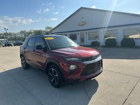 Used 2022 Chevrolet TrailBlazer RS w/ Technology Package AWD/4WD image 1