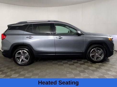 Certified 2021 GMC Terrain SLT image 3