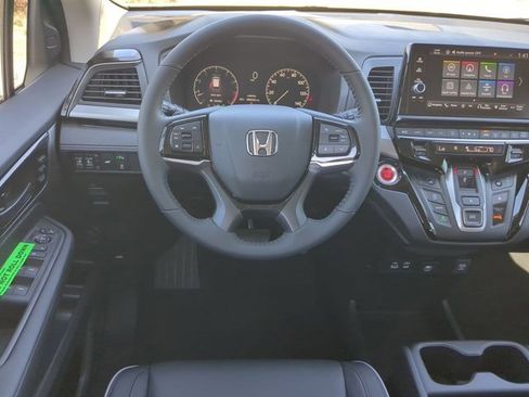 New 2026 Honda Odyssey Touring image 14
