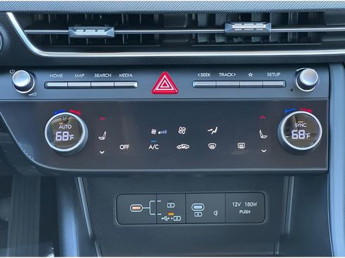 New 2024 Hyundai Sonata SEL w/ Convenience Package image 13