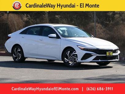 New 2025 Hyundai Elantra SEL w/ Cargo Package