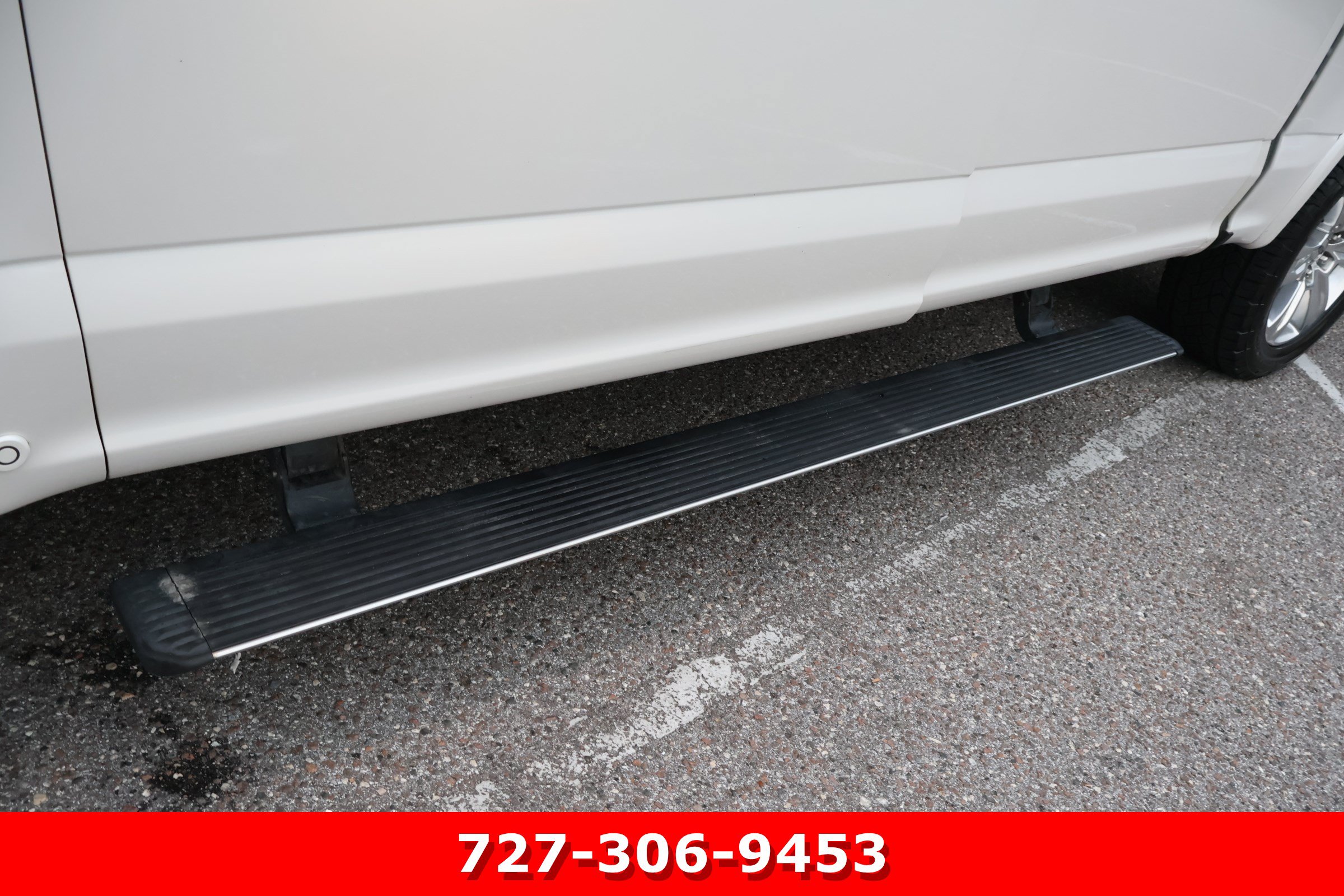 Used 2019 Ford F150 Platinum w/ Equipment Group 701A Luxury AWD/4WD image 14