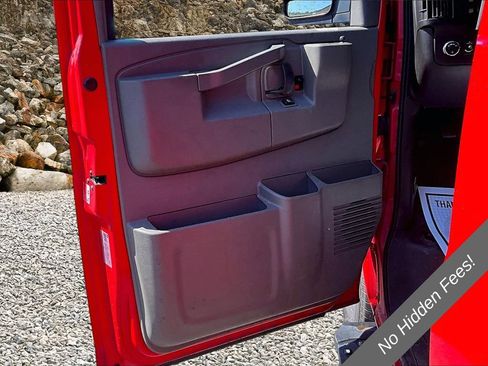Used 2020 Chevrolet Express 3500 LS RWD image 18