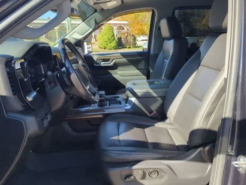 Certified 2022 Chevrolet Silverado 1500 RST image 10