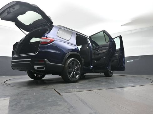 Used 2025 Honda Pilot Sport image 50