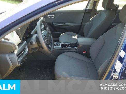 Used 2025 Kia K4 FWD image 7