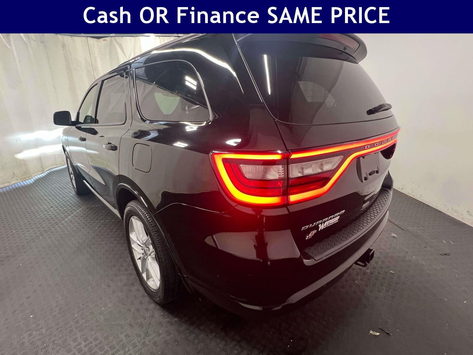 Used 2023 Dodge Durango R/T AWD/4WD image 8