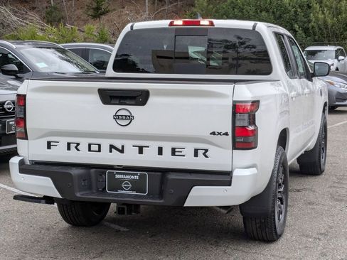 New 2026 Nissan Frontier SV w/ Tow Package AWD/4WD image 5
