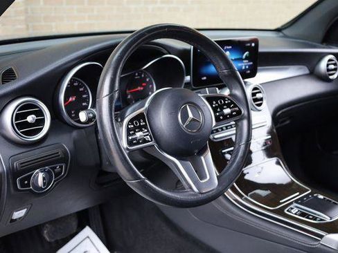 Used 2020 Mercedes-Benz GLC 300 4MATIC image 15