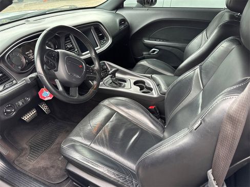 Used 2017 Dodge Challenger R/T Plus image 24