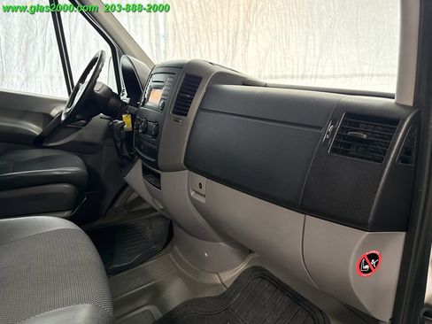 Used 2012 Freightliner Sprinter 2500 RWD image 5