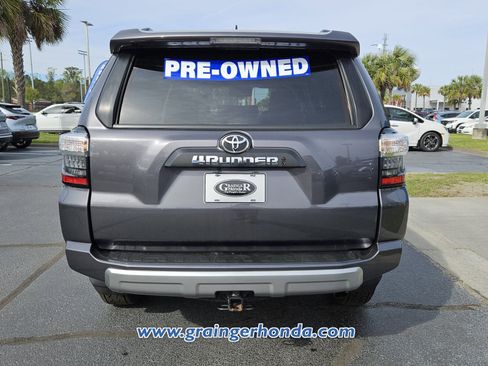 Used 2022 Toyota 4Runner TRD Off-Road Premium image 4