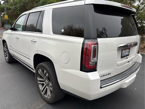 Used 2017 GMC Yukon Denali w/ Open Road Package image 4