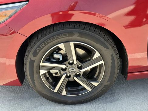 Used 2025 Nissan Sentra SV FWD image 10
