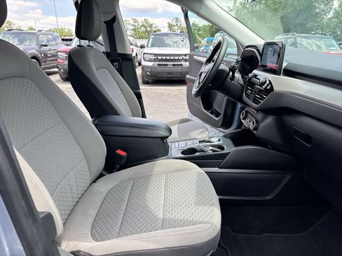 Used 2022 Ford Escape SE FWD image 21