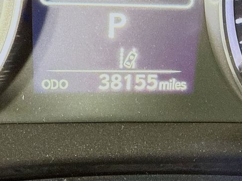 Used 2018 Lexus IS 300 AWD w/ Premium Package image 4