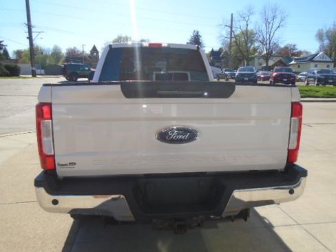 Used 2019 Ford F350 Lariat w/ Lariat Ultimate Package AWD/4WD image 9