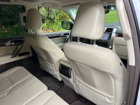 Used 2013 Lexus GX 460 w/ Comfort Plus Pkg AWD/4WD image 48