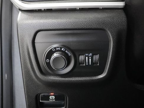 Used 2021 Jeep Grand Cherokee L Laredo w/ Luxury Tech Group I image 20