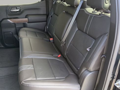 Used 2019 Chevrolet Silverado 1500 High Country w/ Technology Package AWD/4WD image 54