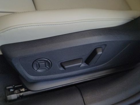New 2026 Audi A6 Premium Plus AWD/4WD image 16