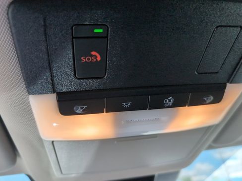 Used 2021 Nissan Rogue SV AWD/4WD image 14