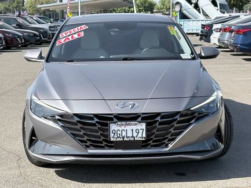 Used 2023 Hyundai Elantra Limited FWD image 3