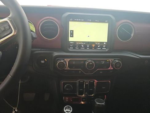 Used 2023 Jeep Wrangler Unlimited Rubicon 4xe AWD/4WD image 6