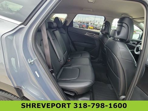 Used 2025 Kia Sportage EX FWD image 27