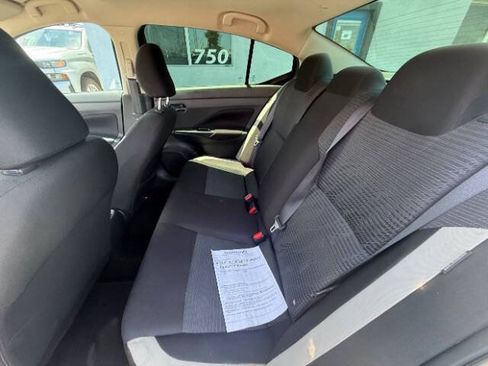 Used 2021 Nissan Versa SV FWD image 19