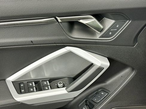 New 2025 Audi Q3 2.0T Premium image 21
