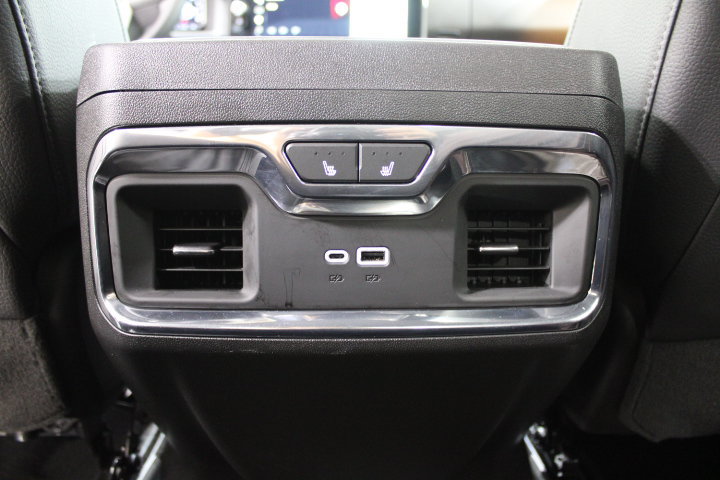 Used 2024 GMC Sierra 1500 Denali w/ Denali Reserve Package AWD/4WD image 24