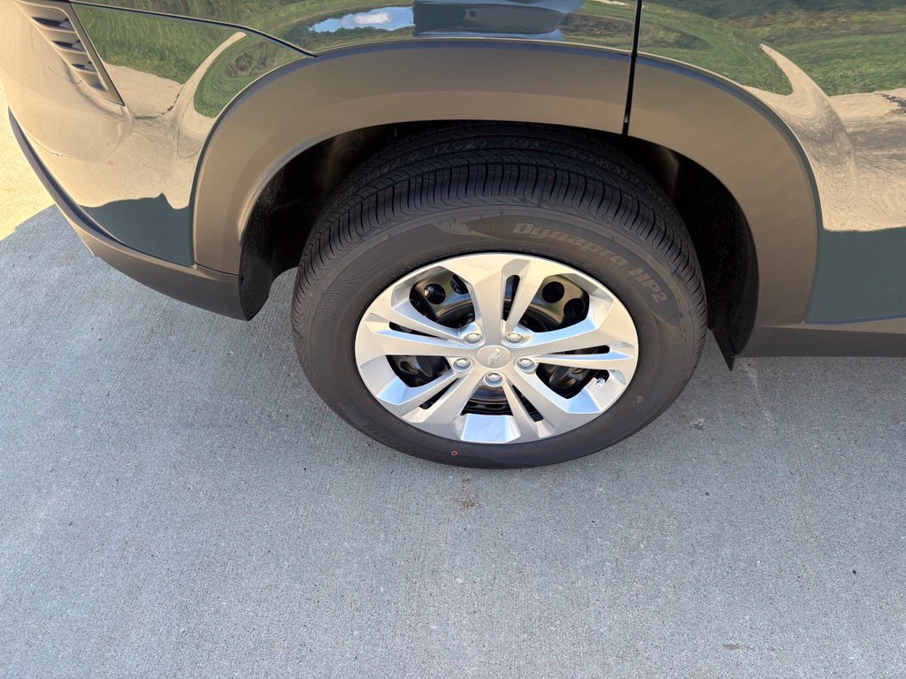 New 2026 Chevrolet Trax LS w/ Driver Confidence Package FWD image 44