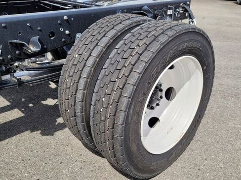 New 2025 Chevrolet Low Cab Forward RWD image 10