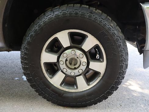 Used 2015 Ford F250 Lariat w/ Lariat Ultimate Package AWD/4WD image 45