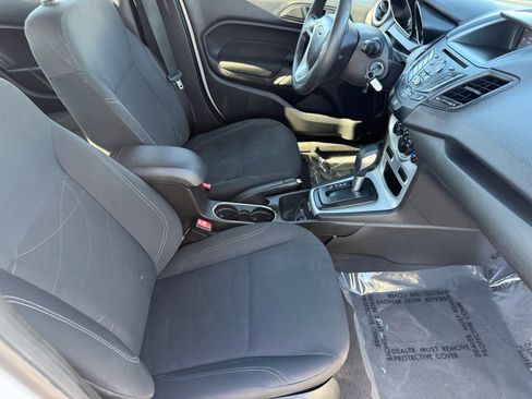 Used 2019 Ford Fiesta SE image 28
