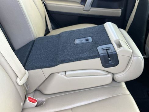 Used 2013 Toyota 4Runner Limited image 34