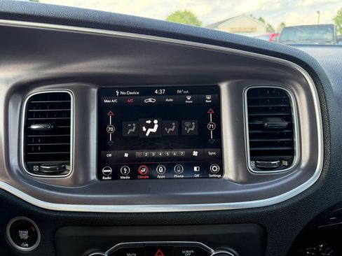 Used 2019 Dodge Charger SXT AWD/4WD image 22