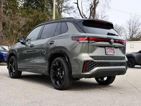 New 2026 Volkswagen Tiguan SE R-Line FWD image 5