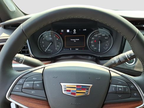 New 2026 Cadillac XT5 Premium Luxury w/ Driver Assist Package AWD/4WD image 15
