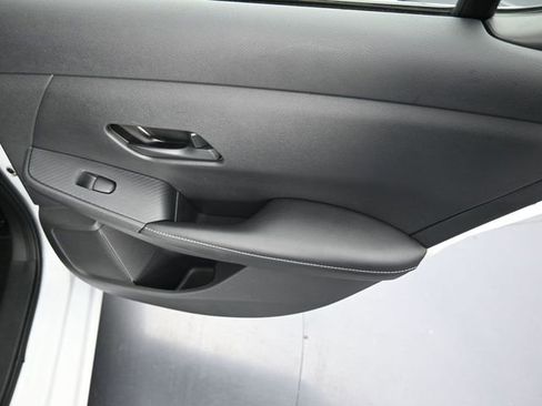 Used 2024 Nissan Sentra SV image 33