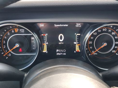 Used 2021 Jeep Wrangler Unlimited Sport image 29