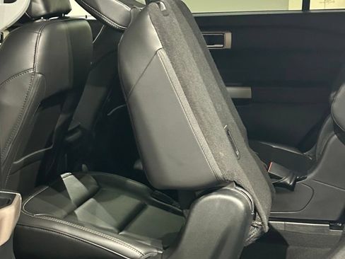 Used 2023 Ford Explorer XLT w/ Equipment Group 202A AWD/4WD image 53