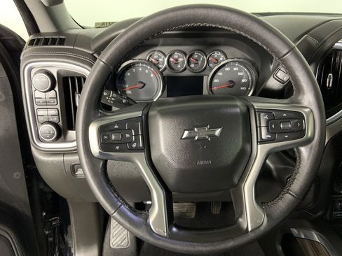 Used 2021 Chevrolet Silverado 1500 LT Trail Boss w/ Convenience Package II image 11