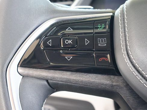 Used 2023 Jeep Grand Cherokee L Overland image 25