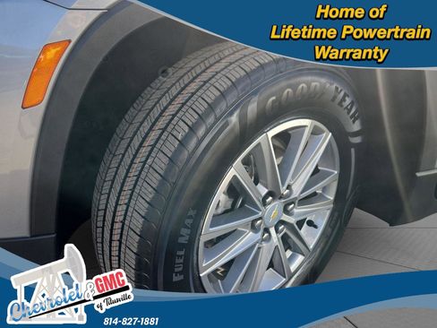 Used 2023 Chevrolet Traverse LT image 41