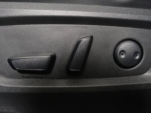 Used 2023 Nissan Pathfinder SL w/ SL Premium Package image 32